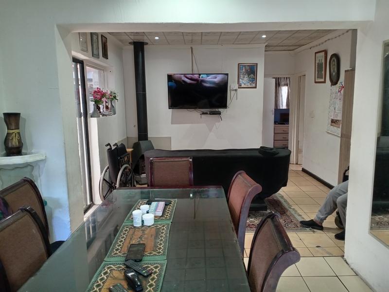 5 Bedroom Property for Sale in Weltevreden Valley Western Cape